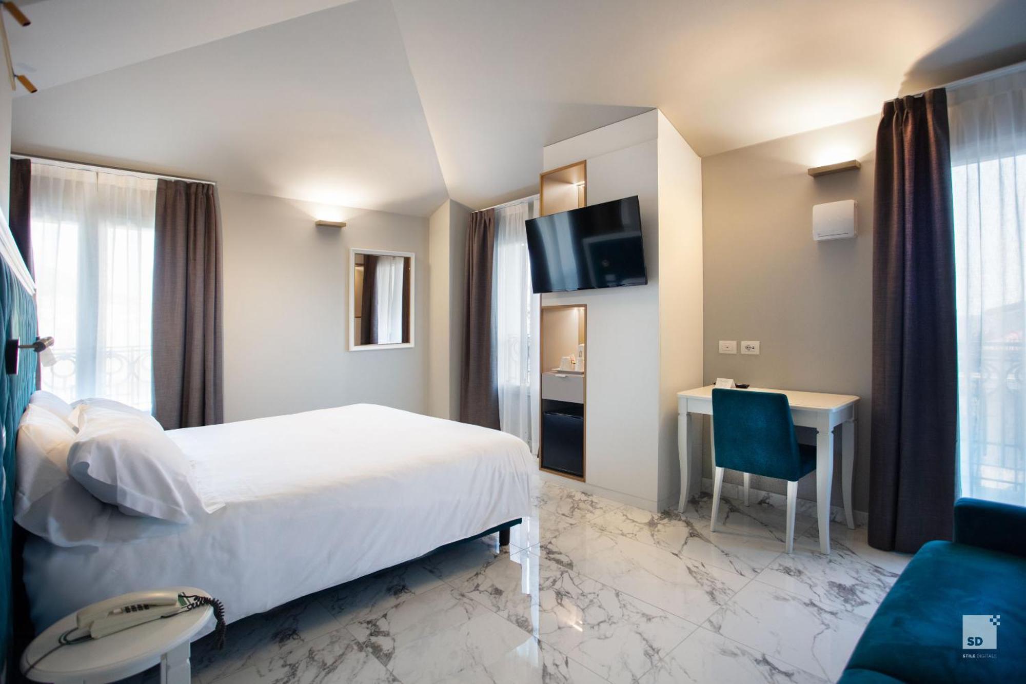 Hotel Villa Elena Вараце Екстериор снимка