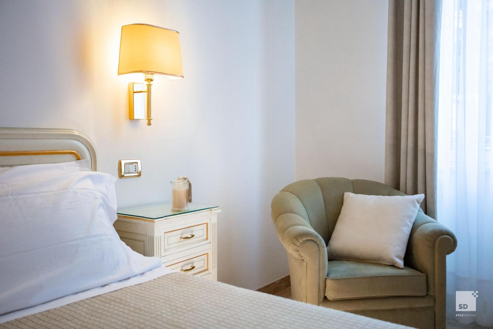 Hotel Villa Elena Вараце Екстериор снимка