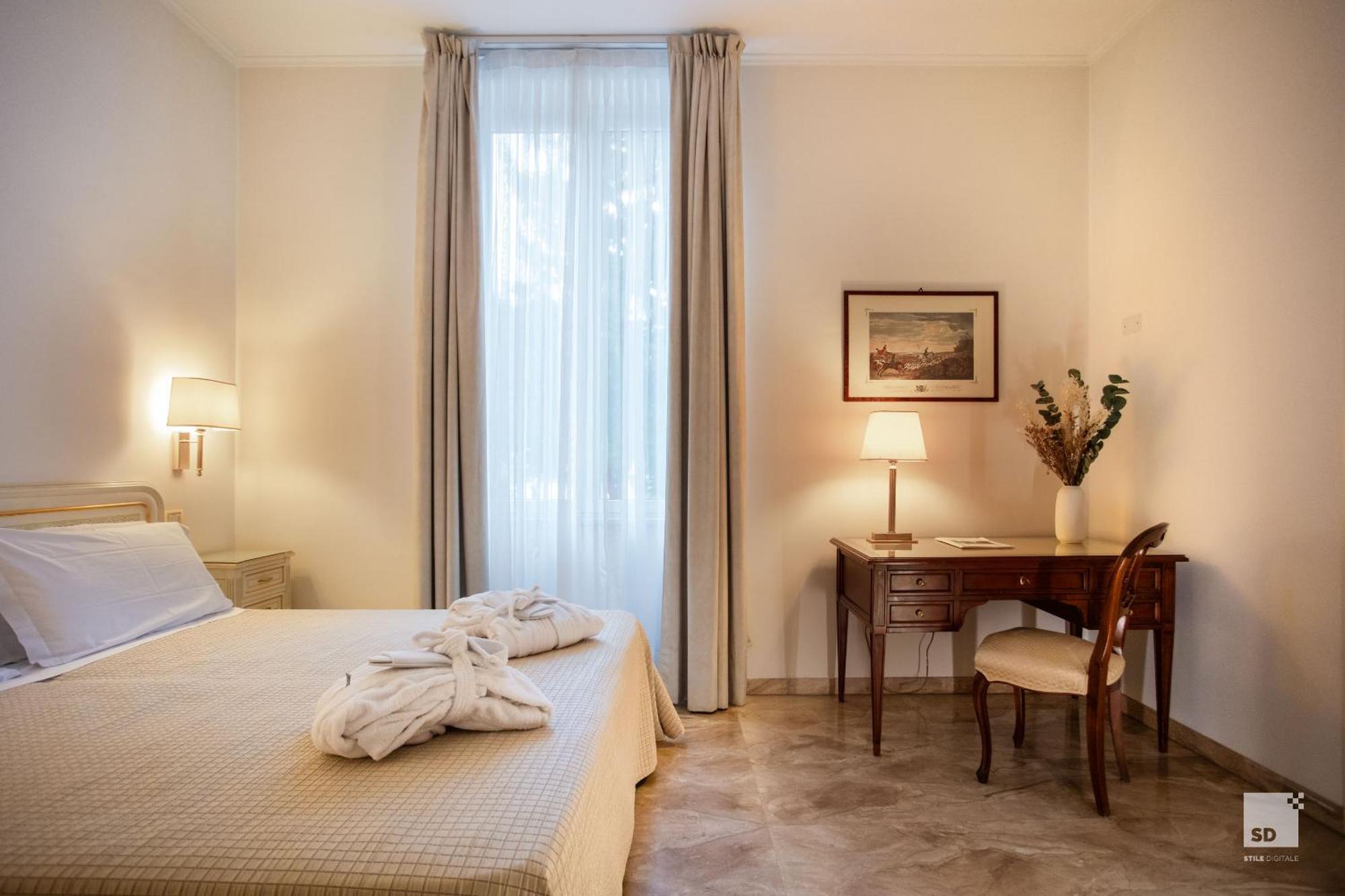 Hotel Villa Elena Вараце Екстериор снимка