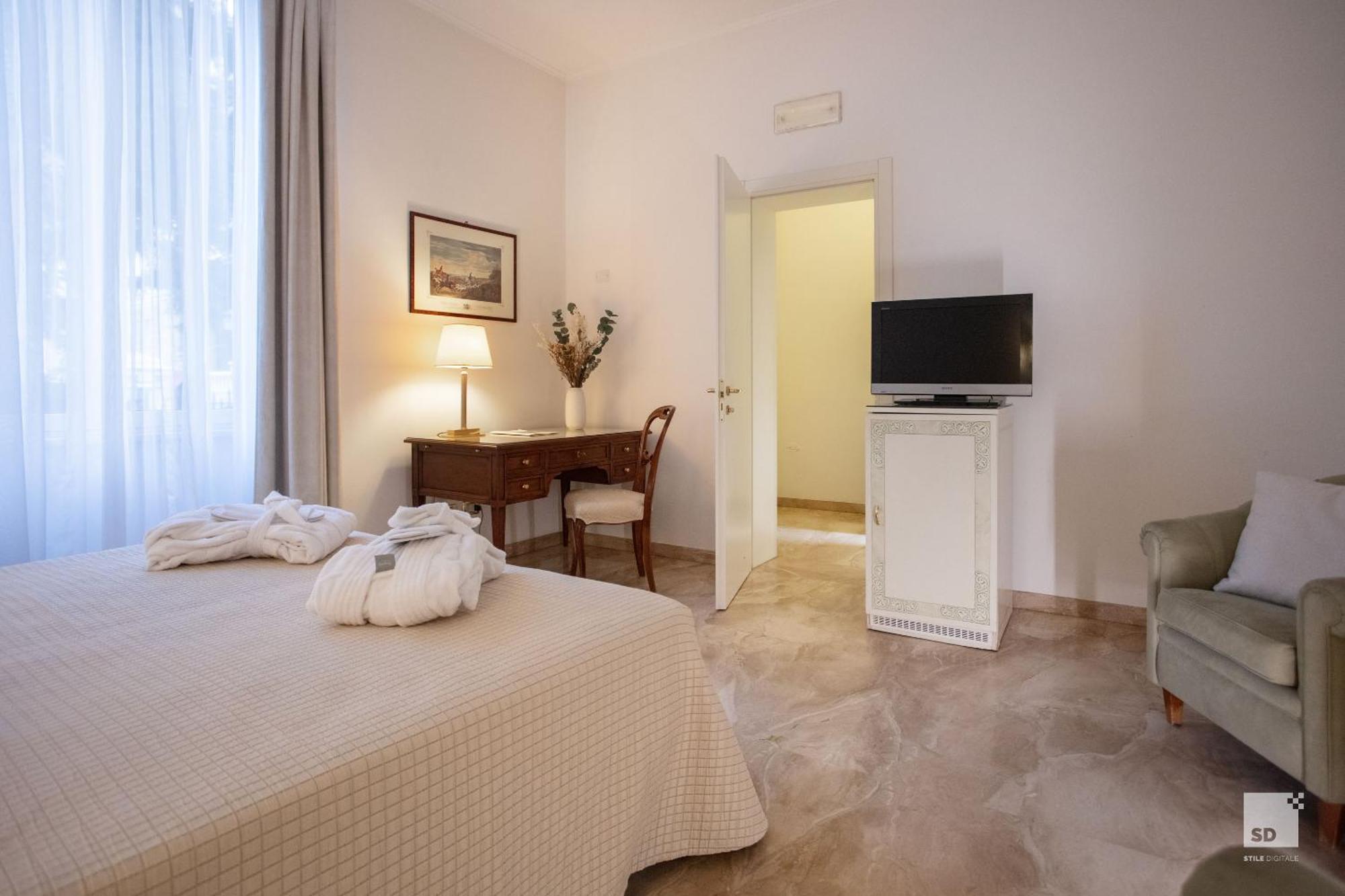 Hotel Villa Elena Вараце Екстериор снимка