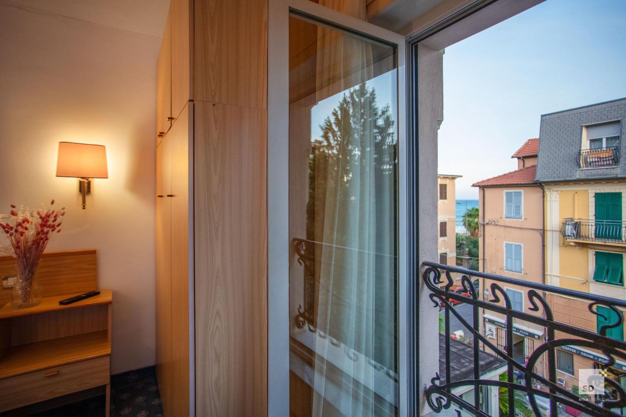 Hotel Villa Elena Вараце Екстериор снимка